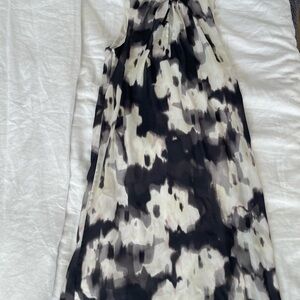 H&M Monochrome Abstract Blouse